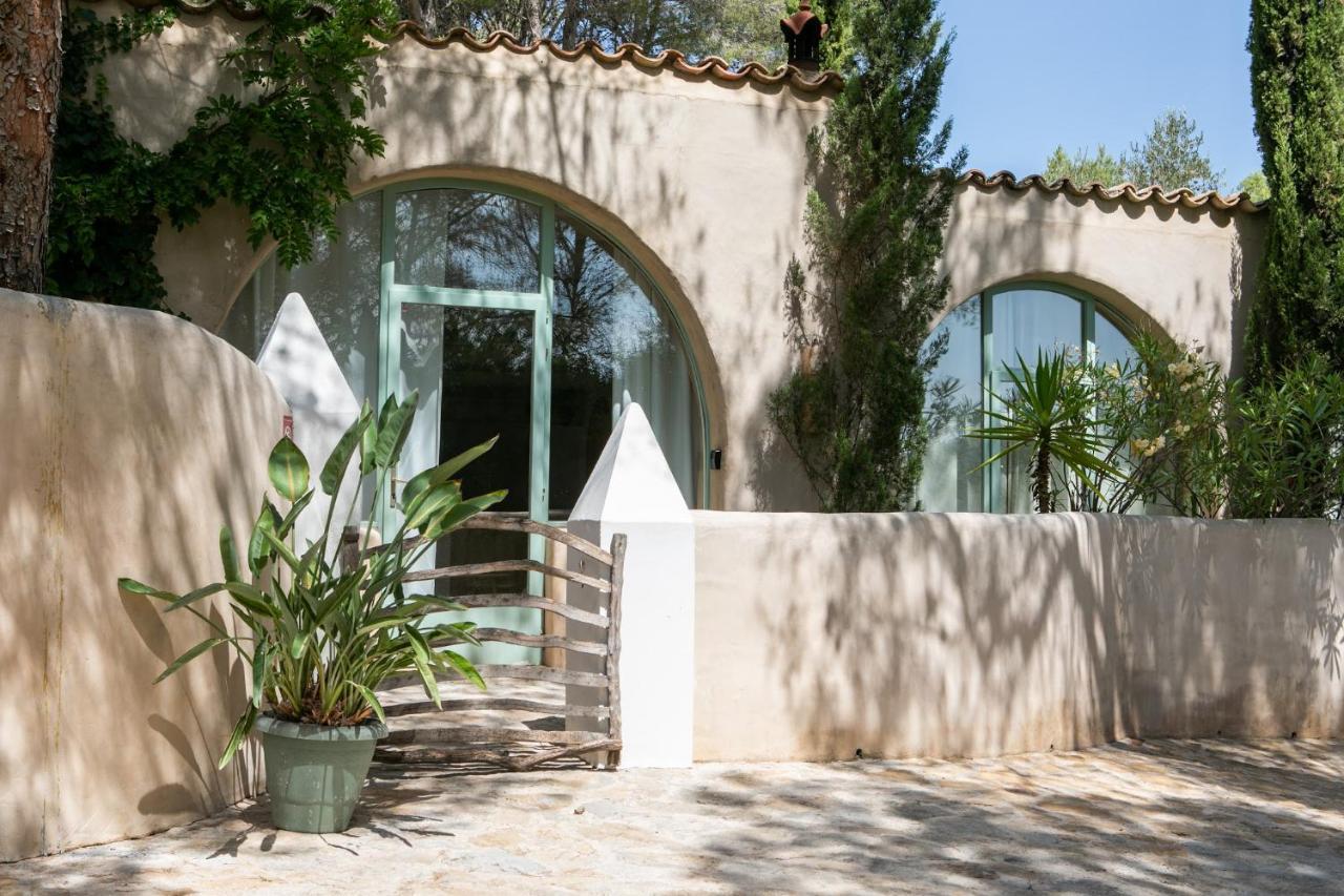 Sitges Hill Retreats-Masia Nur 22 Bedrooms Divided Over 9 Houses For Max 44 Guests Каниелес Екстериор снимка