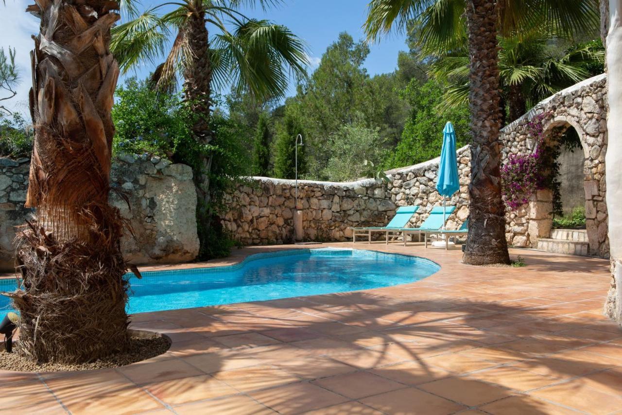 Sitges Hill Retreats-Masia Nur 22 Bedrooms Divided Over 9 Houses For Max 44 Guests Каниелес Екстериор снимка