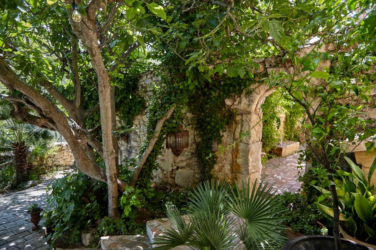 Sitges Hill Retreats-Masia Nur 22 Bedrooms Divided Over 9 Houses For Max 44 Guests Каниелес Екстериор снимка