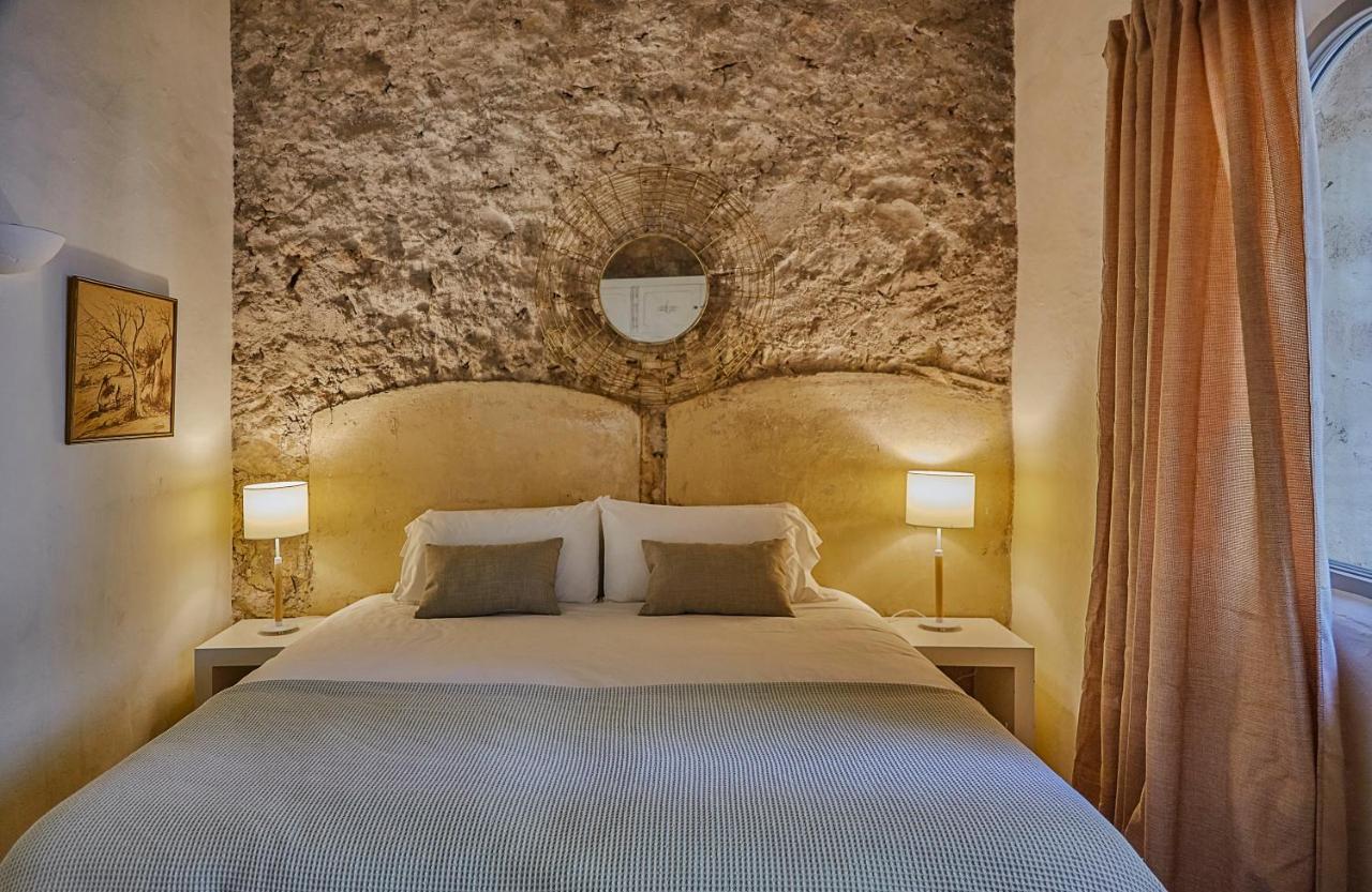 Sitges Hill Retreats-Masia Nur 22 Bedrooms Divided Over 9 Houses For Max 44 Guests Каниелес Екстериор снимка