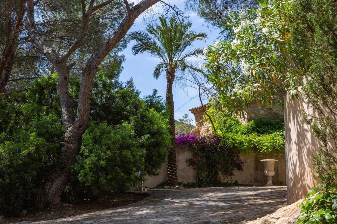 Sitges Hill Retreats-Masia Nur 22 Bedrooms Divided Over 9 Houses For Max 44 Guests Каниелес Екстериор снимка